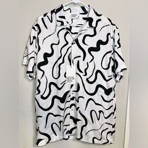Level Ten Black & White Abstract Print Short Sleeve Shirt NWT